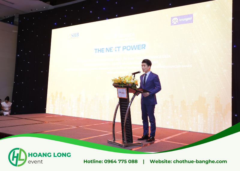 bục phát biểu thuê bao nhiêu tiền